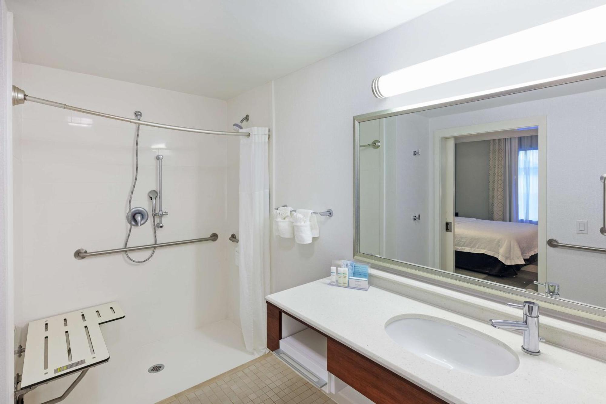 Hampton Inn & Suites Houston North Iah, Tx Exterior photo